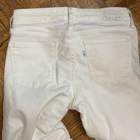 Levi’s - Picture 4 of 8